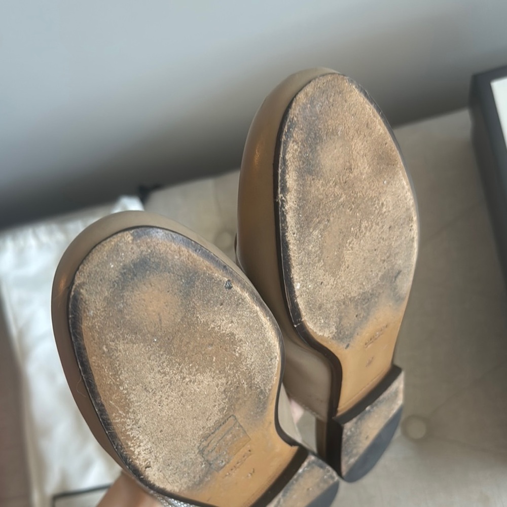 Gucci Tan Mules with Gold Hardware - Picture 6 of 8
